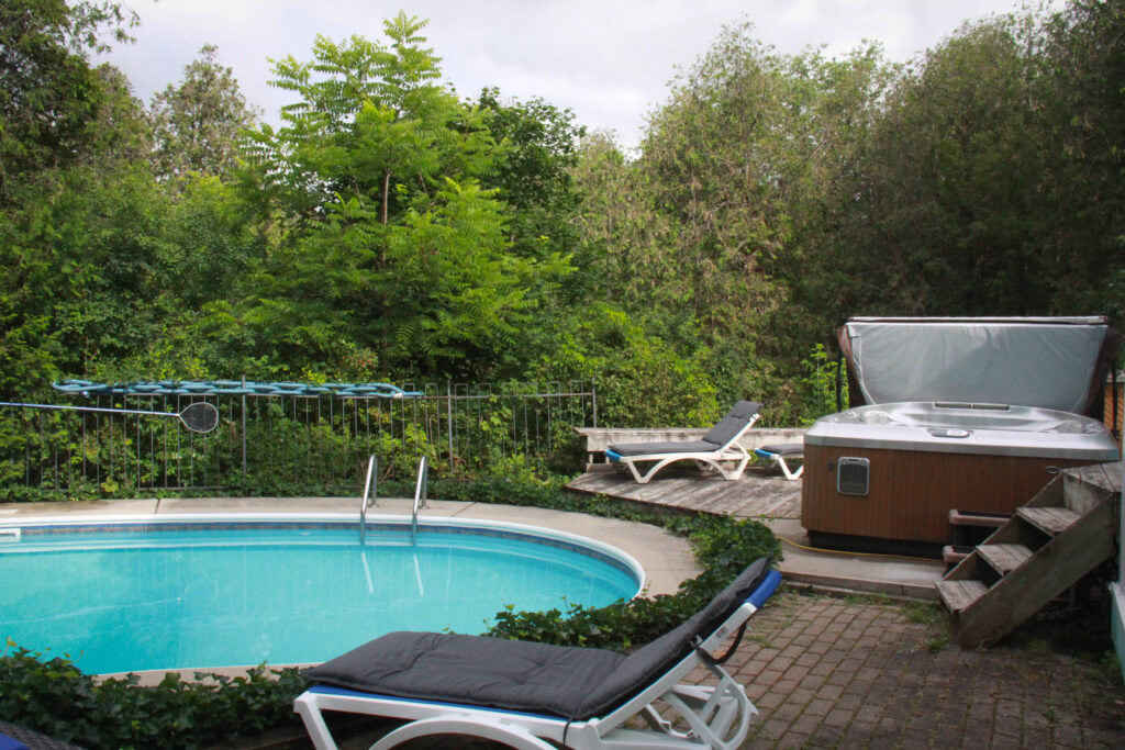 Stay in Elora, Ontario for Summer - Althea Crystal Retreat Stay in Elora, Ontario for Summer
